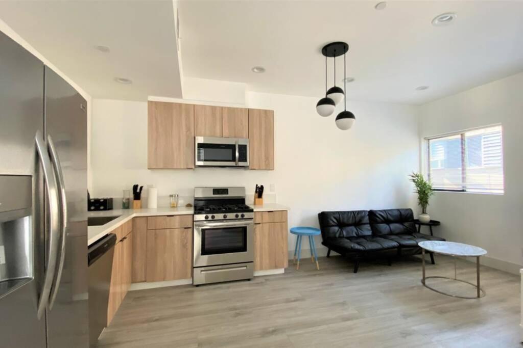 Вилла 3Bd/3Ba Modern Hollywood Townhouse With Private Rooftop Лос-Анджелес Экстерьер фото