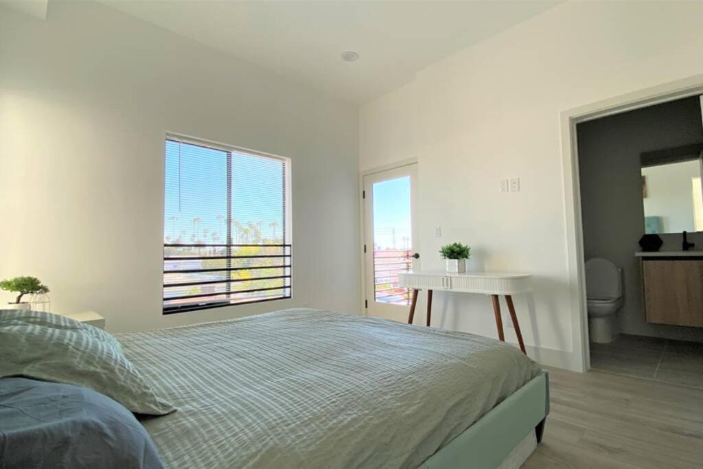 Вилла 3Bd/3Ba Modern Hollywood Townhouse With Private Rooftop Лос-Анджелес Экстерьер фото